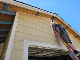 Siding Removal and Disposal in Eagle Grove, IA